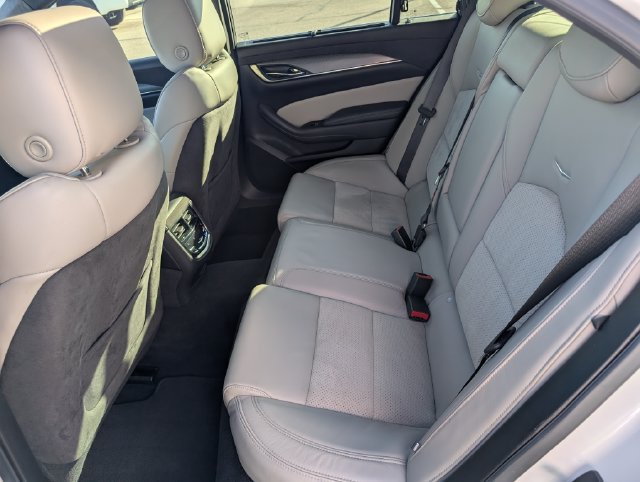 Used 2019 Cadillac CTS V w/ Luxury Package RWD image 14