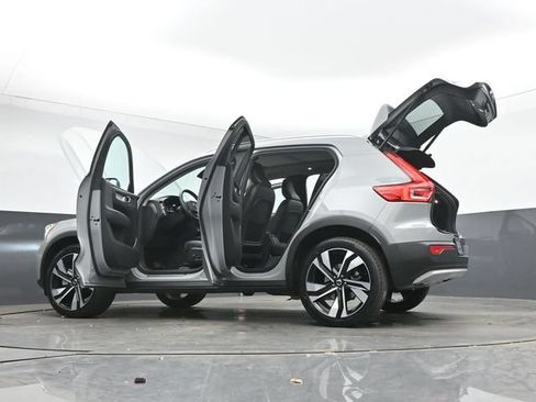 Used 2024 Volvo XC40 B5 Plus w/ Climate Package AWD/4WD image 56