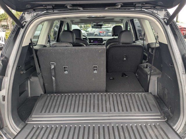 Used 2025 Kia Telluride S FWD image 12