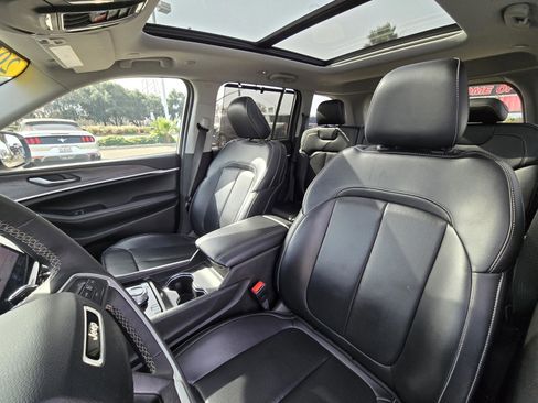 Used 2023 Jeep Grand Cherokee 30th Anniversary image 20