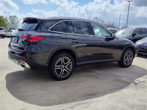 New 2026 Mercedes-Benz GLC 300 image 4