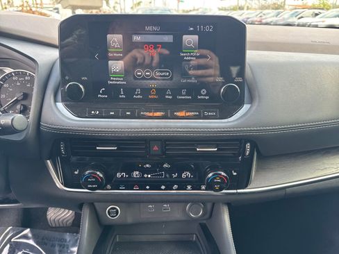 Certified 2021 Nissan Rogue SL w/ Premium Package image 18