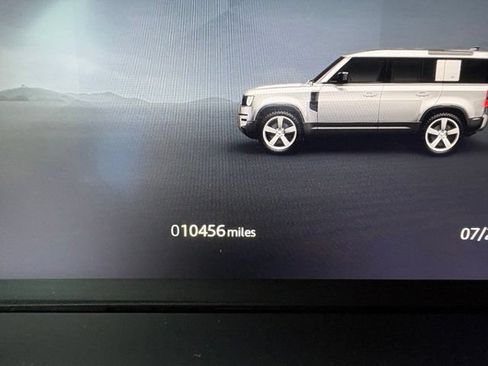 Used 2026 Land Rover Defender 110 S AWD/4WD image 8