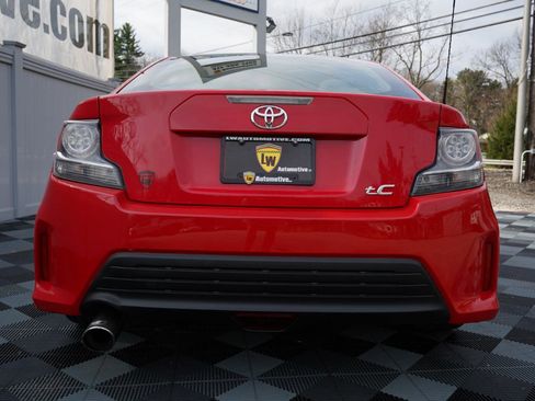 Used 2015 Scion tC image 8