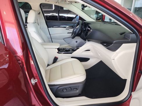 Used 2021 Buick Envision Essence w/ Technology Package I image 28