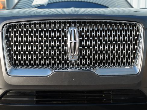 Used 2018 Lincoln Navigator Reserve w/ Technology Package image 4