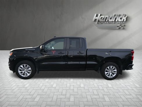 Used 2022 Chevrolet Silverado 1500 Custom image 7