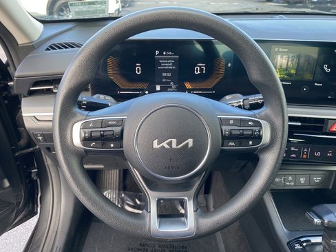 Used 2025 Kia K5 LXS image 24