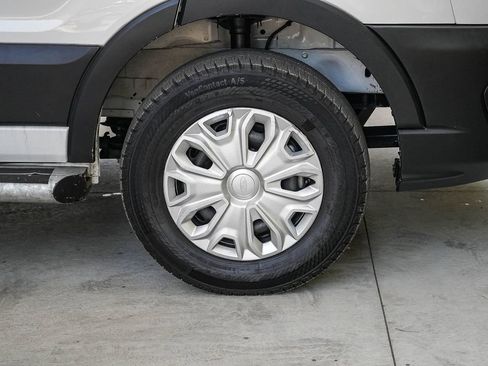 Used 2025 Ford Transit 250 Low Roof w/ Exterior Upgrade Package RWD image 10