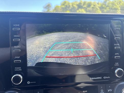Used 2022 Toyota Highlander XSE FWD image 20