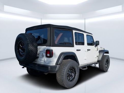 Used 2022 Jeep Wrangler Unlimited Sport image 3