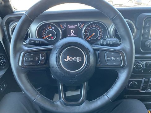 Used 2018 Jeep Wrangler Unlimited Sport S AWD/4WD image 21
