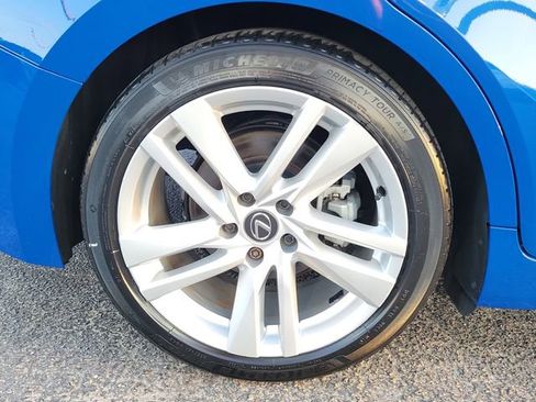 Used 2024 Lexus IS 300 w/ Comfort Package RWD image 7