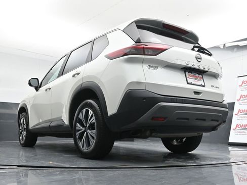 Used 2023 Nissan Rogue SV image 35