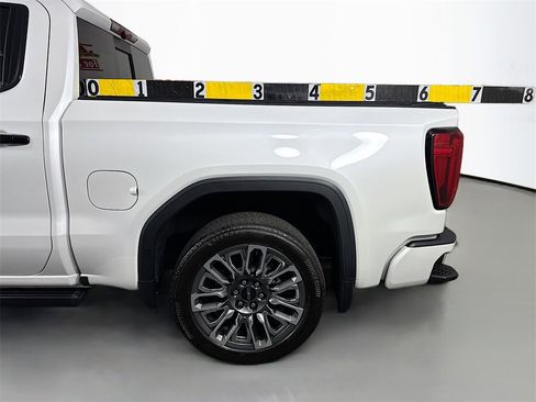Used 2024 GMC Sierra 1500 Denali Ultimate image 16