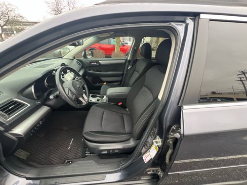 Used 2016 Subaru Outback 2.5i Premium image 12