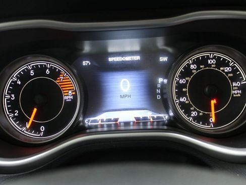 Used 2017 Jeep Cherokee Trailhawk w/ Comfort/Convenience Group image 31