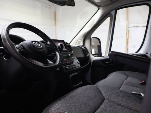 Used 2022 RAM ProMaster 2500 w/ Convenience Group image 15