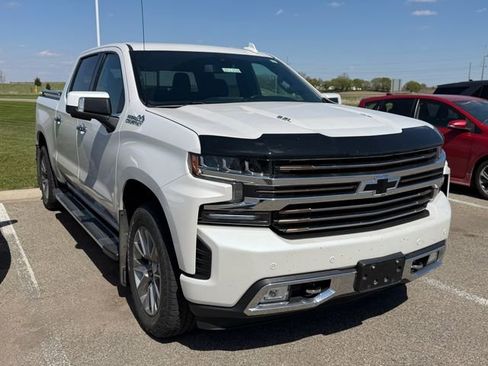 Used 2021 Chevrolet Silverado 1500 High Country w/ Safety Package II AWD/4WD image 3