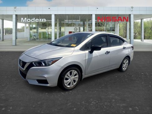 Used 2022 Nissan Versa S FWD image 1