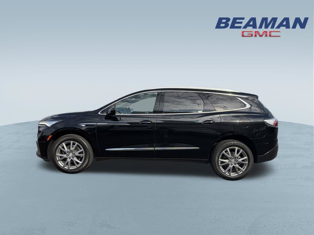 Used 2023 Buick Enclave Premium w/ Experience Buick Package FWD image 4