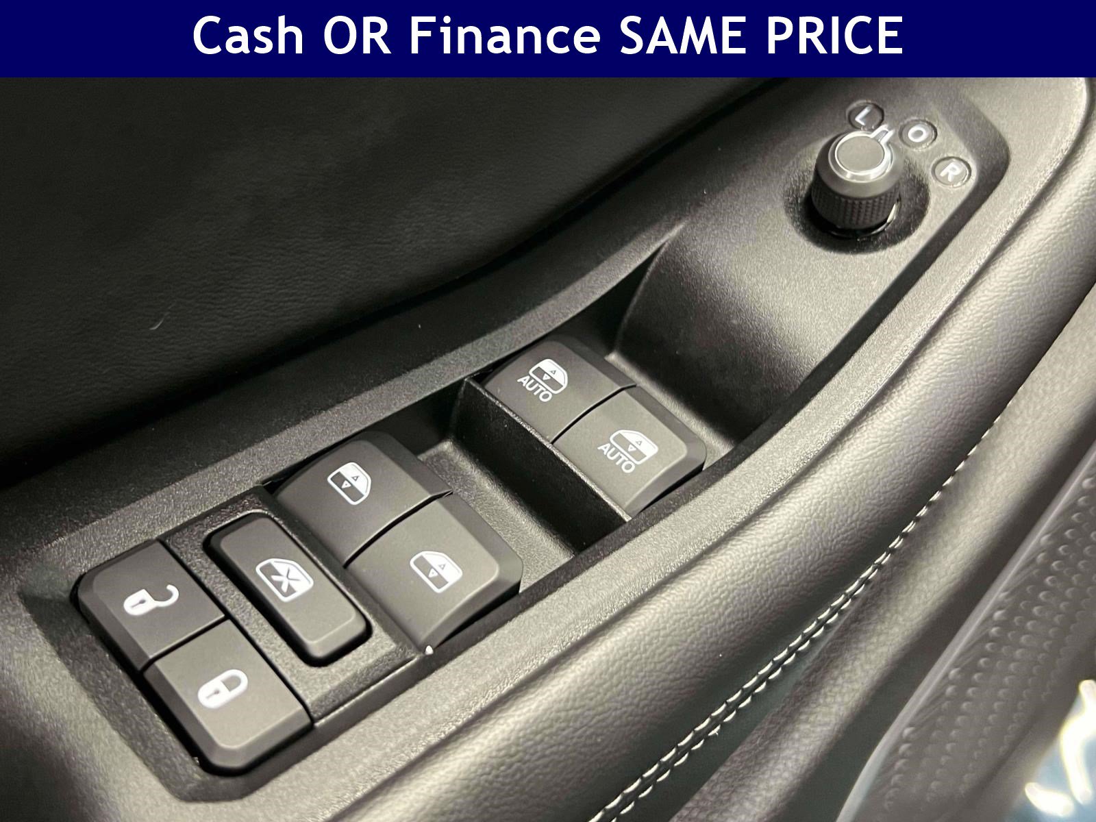 Used 2026 Jeep Grand Cherokee Limited w/ Limited Altitude Package AWD/4WD image 15