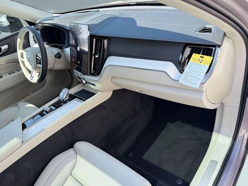 New 2026 Volvo XC60 B5 Ultra w/ Climate Package AWD/4WD image 31