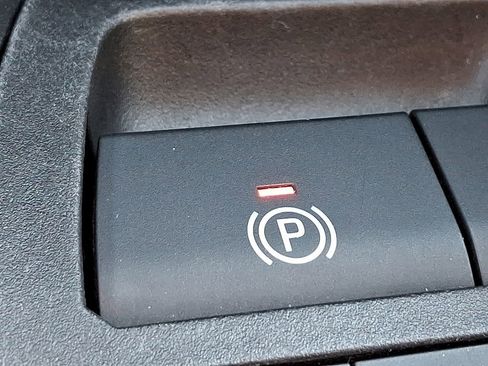 Used 2024 Toyota RAV4 XLE image 23