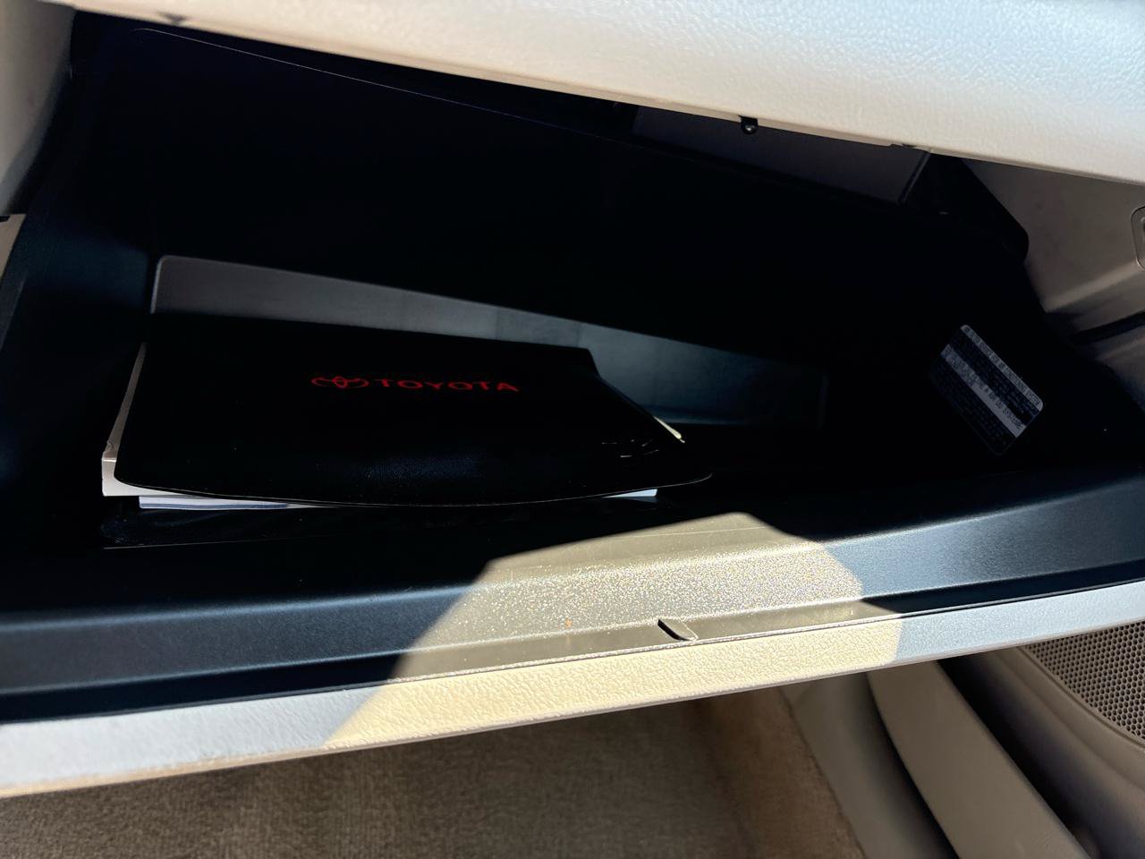 Used 2010 Toyota Camry FWD image 35
