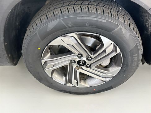 Used 2023 Hyundai Santa Fe SEL image 11