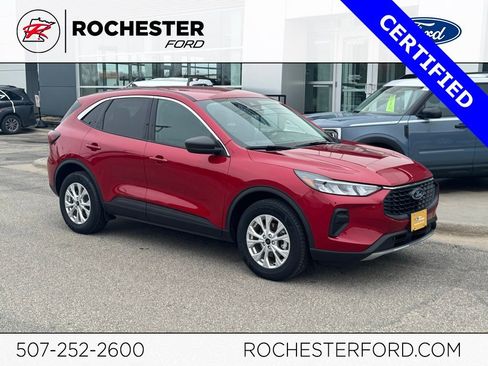 Certified 2023 Ford Escape Active AWD/4WD image 1
