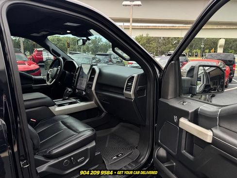 Used 2018 Ford F150 Lariat w/ Equipment Group 502A Luxury AWD/4WD image 32