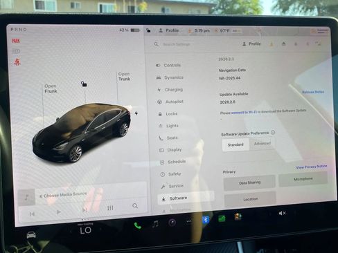 Used 2018 Tesla Model 3 Long Range image 14