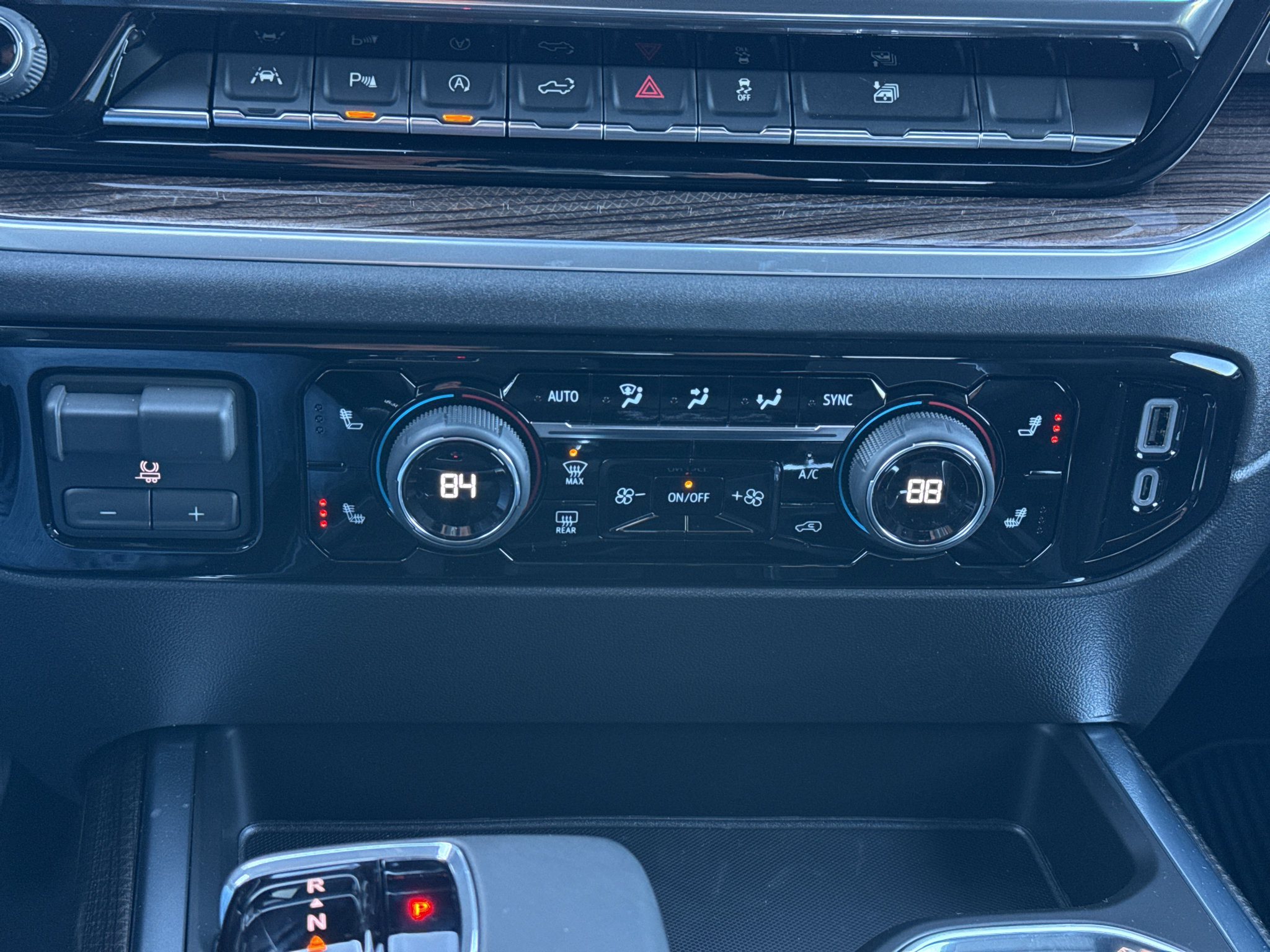 New 2026 Chevrolet Silverado 1500 RST w/ Safety Package AWD/4WD image 35