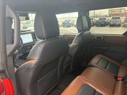 Used 2024 Ford Bronco Outer Banks image 21