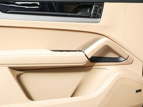 New 2026 Porsche Cayenne AWD/4WD image 6