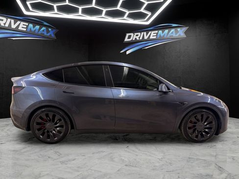 Used 2022 Tesla Model Y Performance AWD/4WD image 4