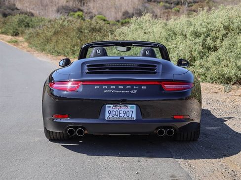Used 2015 Porsche 911 Carrera 4S AWD/4WD image 5