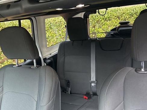 Used 2021 Jeep Wrangler Unlimited Sport image 12