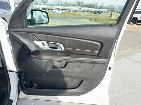 Used 2014 GMC Terrain SLE image 26