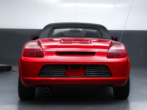 Used 2001 Toyota MR2 image 29