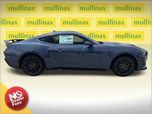 New 2026 Ford Mustang GT w/ GT Performance Package RWD image 2