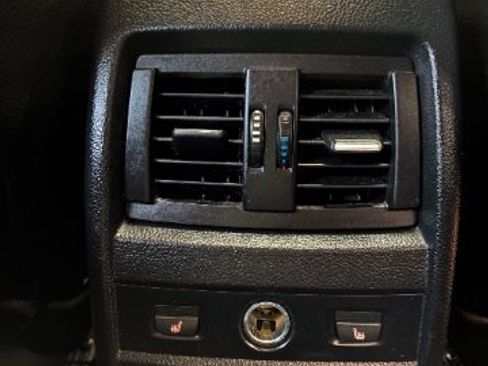 Used 2015 BMW 335i xDrive Sedan AWD/4WD image 32