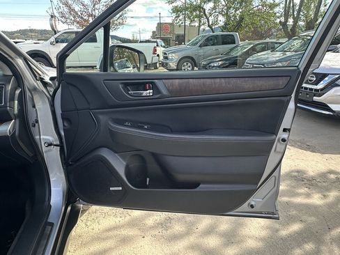 Used 2015 Subaru Outback 2.5i Limited AWD/4WD image 37