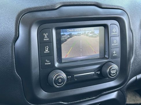 Used 2019 Jeep Renegade Sport w/ Sport Appearance Group AWD/4WD image 28