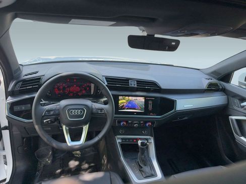 New 2025 Audi Q3 2.0T Premium image 27