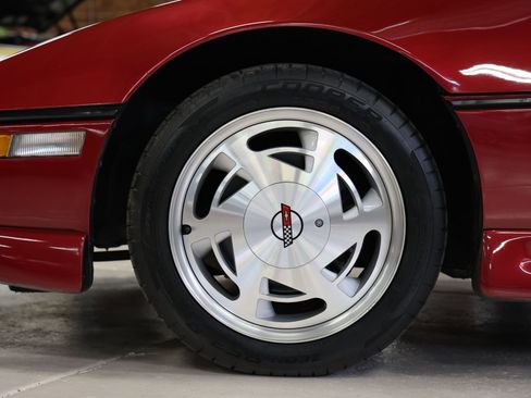 Used 1989 Chevrolet Corvette Convertible image 12