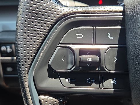 Used 2024 Toyota Tacoma SR5 AWD/4WD image 21