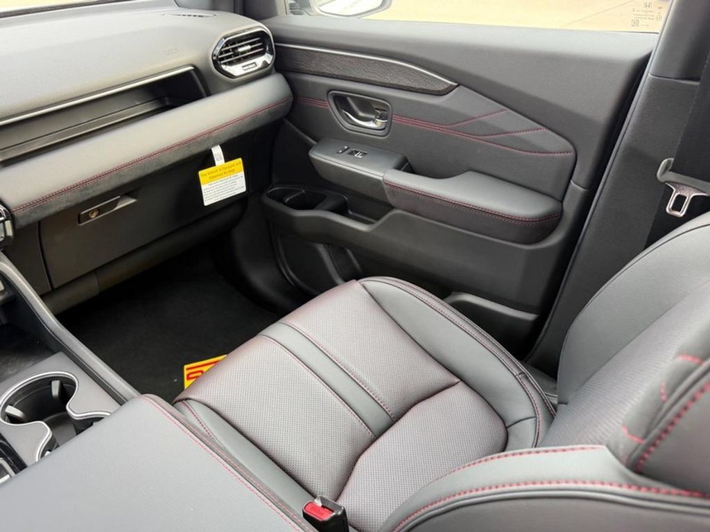 New 2026 Honda Pilot Black Edition image 21