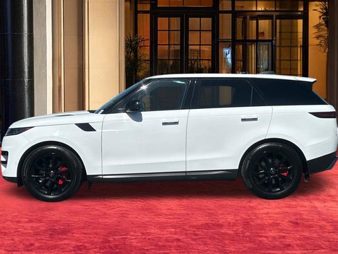 Certified 2025 Land Rover Range Rover Sport AWD/4WD image 2